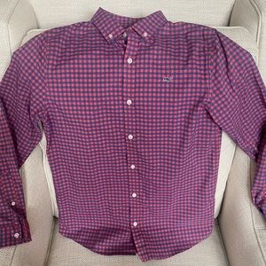 Vineyard Vines Boys Performance button down shirt - Navy and red checked